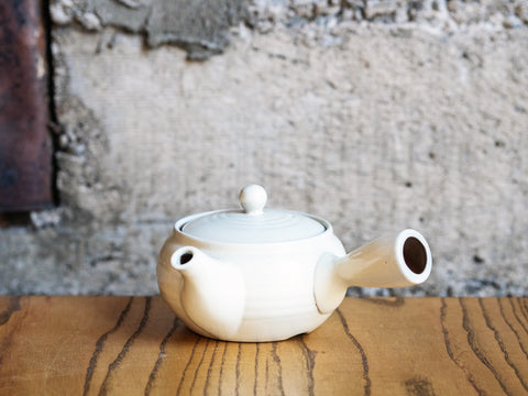 Banko Teapot